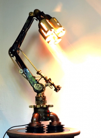 monster_steampunklamp