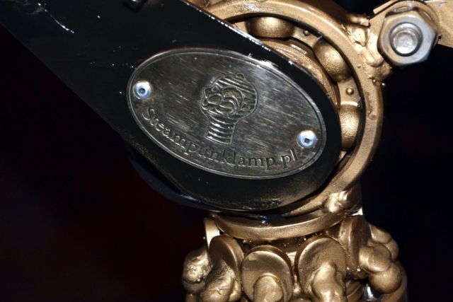 monster_steampunklamp4